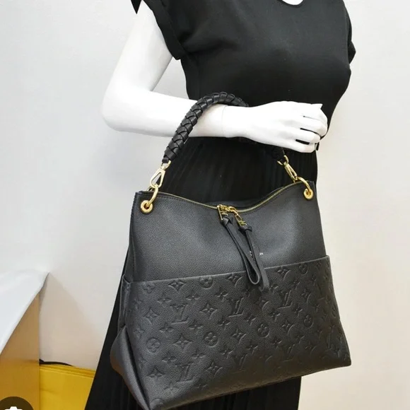 SOLD! 🎉Authentic Louis Vuitton Maida Hobo black leather monogram empriente EUC! - Picture 3 of 16